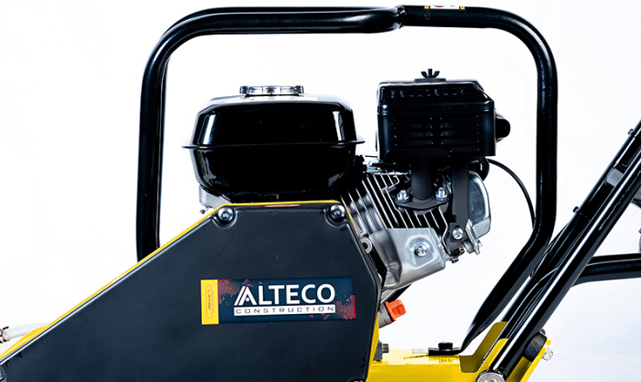 Виброплита для уплотнения грунта Alteco E100 TF бензиновый двигатель